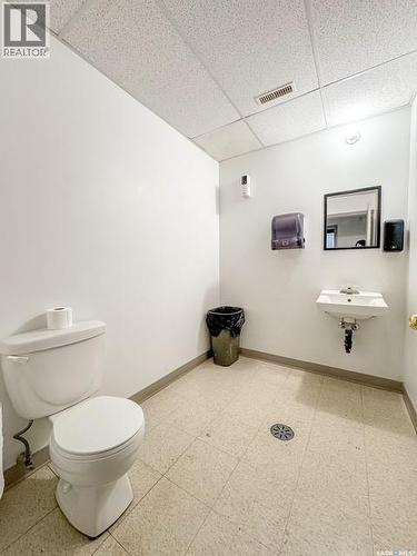 3 405 N Service Road W, Swift Current, SK 