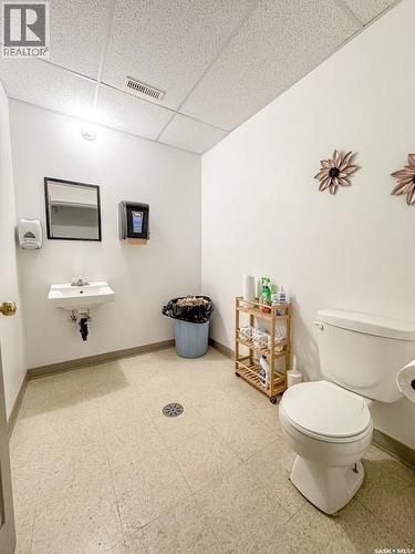 3 405 N Service Road W, Swift Current, SK 