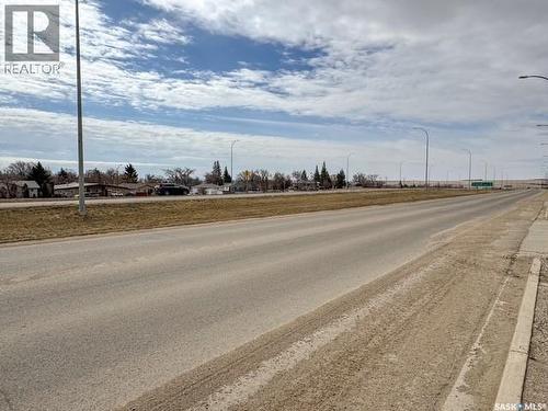 3 405 N Service Road W, Swift Current, SK 