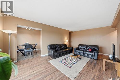 16 3030 Arlington Avenue, Saskatoon, SK - Indoor Photo Showing Living Room