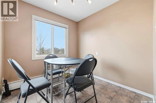 16 3030 Arlington Avenue, Saskatoon, SK - Indoor Photo Showing Dining Room