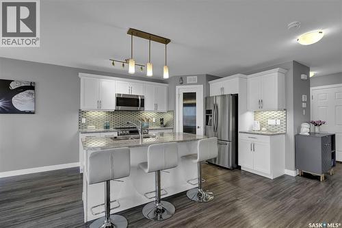 8933 Kestral Drive, Regina, SK - Indoor Photo Showing Kitchen With Upgraded Kitchen
