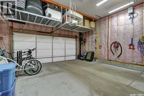 8933 Kestral Drive, Regina, SK - Indoor Photo Showing Garage