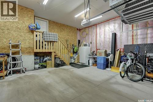8933 Kestral Drive, Regina, SK - Indoor Photo Showing Garage
