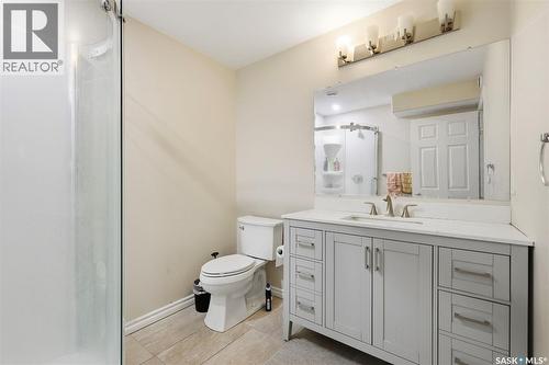 159 Dulmage Crescent, Saskatoon, SK - Indoor Photo Showing Bathroom