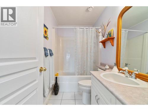 3471 Mcbride Road, Blind Bay, BC - Indoor Photo Showing Bathroom