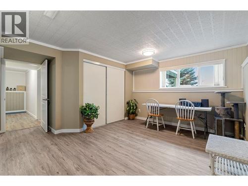 3471 Mcbride Road, Blind Bay, BC - Indoor