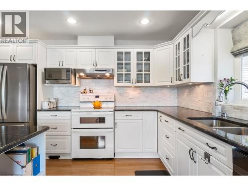 3471 Mcbride Road, Blind Bay, BC - Indoor Photo Showing Kitchen With Double Sink
