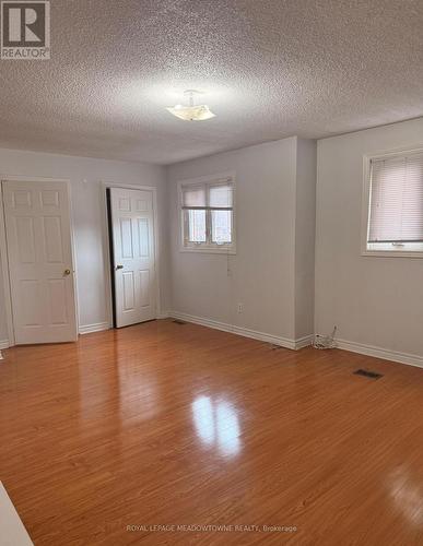 5048 Willowood Drive, Mississauga, ON 