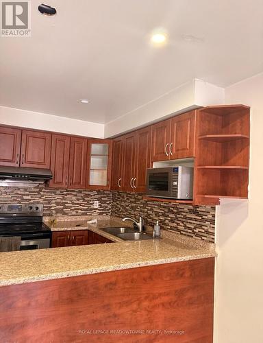 5048 Willowood Drive, Mississauga, ON 