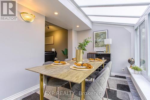 202 Golden Orchard Drive, Hamilton, ON - Indoor Photo Showing Dining Room