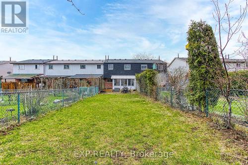 202 Golden Orchard Drive, Hamilton, ON - Outdoor