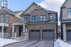 33 BREMNER STREET Whitby, ON L1R 1W5