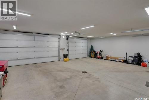 335 Daniel Drive, North Grove, SK - Indoor Photo Showing Garage