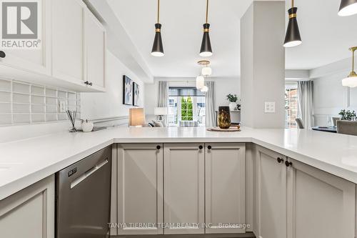 82 Tempo Way, Whitby, ON - Indoor Photo Showing Kitchen