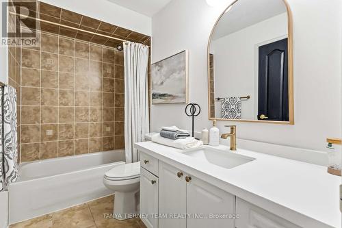 82 Tempo Way, Whitby, ON - Indoor Photo Showing Bathroom