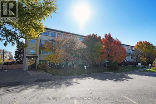 216 - 12 CORKSTOWN ROAD  Ottawa, ON K2H 5B3