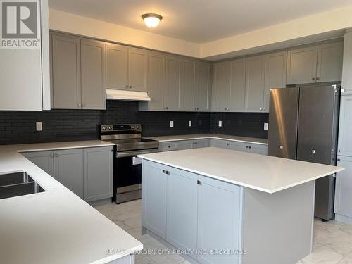74 Oriole Crescent, Port Colborne (Main Street), ON - Indoor Photo Showing Kitchen With Double Sink
