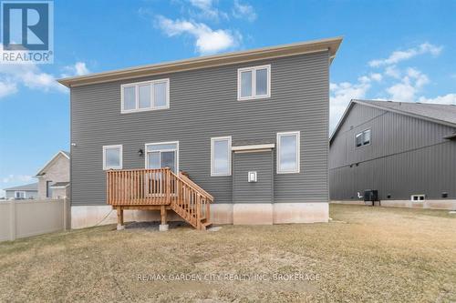 74 Oriole Crescent, Port Colborne (Main Street), ON - Outdoor With Exterior