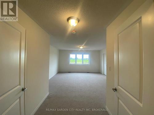 74 Oriole Crescent, Port Colborne (Main Street), ON - Indoor Photo Showing Other Room
