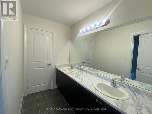 74 Oriole Crescent, Port Colborne (Main Street), ON - Indoor Photo Showing Bathroom