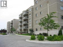 200 MANNING ROAD Unit# 305 Tecumseh, ON N8N 0A8
