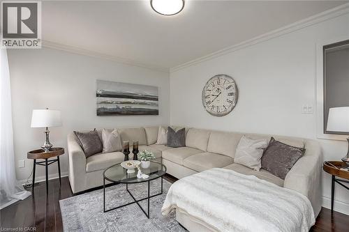 599 Caverhill Crescent, Milton, ON - Indoor Photo Showing Living Room