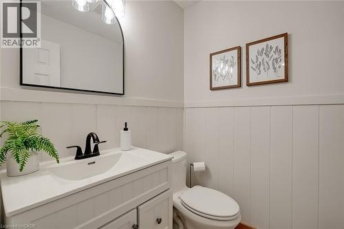 599 Caverhill Crescent, Milton, ON - Indoor Photo Showing Bathroom