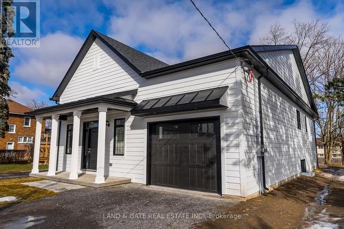 127 GIBBONS STREET  Oshawa (Mclaughlin), ON L1J 4Y1