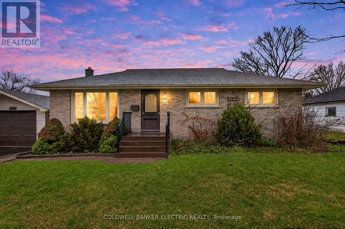 250 COLLISON CRESCENT  Peterborough (Ashburnham Ward 4), ON K9J 1A8