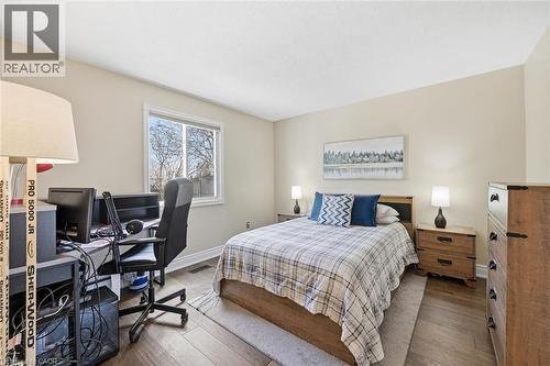 2648 Cavendish Drive, Burlington, ON - Indoor Photo Showing Bedroom