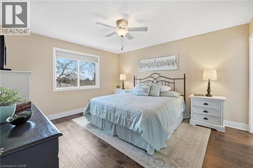 2648 Cavendish Drive, Burlington, ON - Indoor Photo Showing Bedroom