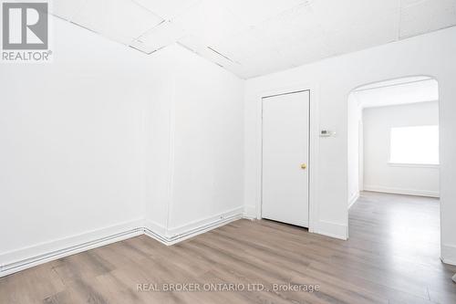 38 BRUCE STREET  Oshawa, ON L1H 1P7