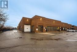 25-30 - 5775 ATLANTIC DRIVE  Mississauga, ON L4W 4P3