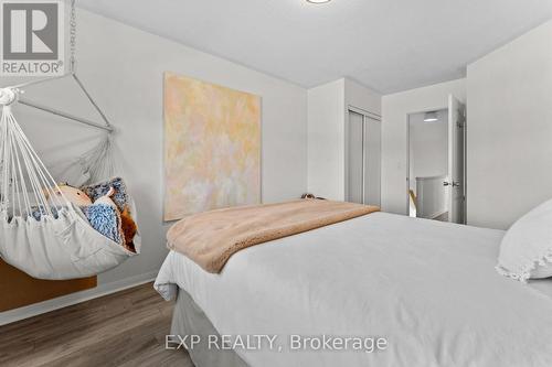 7224 Visor Gate, Mississauga, ON - Indoor Photo Showing Bedroom