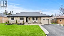 28 BONITA Drive Hamilton, ON L8G 2X3