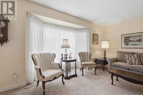 133 Fairlane Avenue, London South (South K), ON - Indoor Photo Showing Living Room