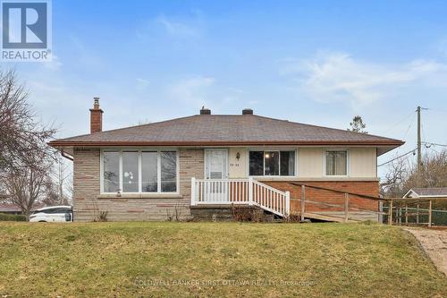 2066 SAUNDERSON DRIVE  Ottawa, ON K1G 2E6