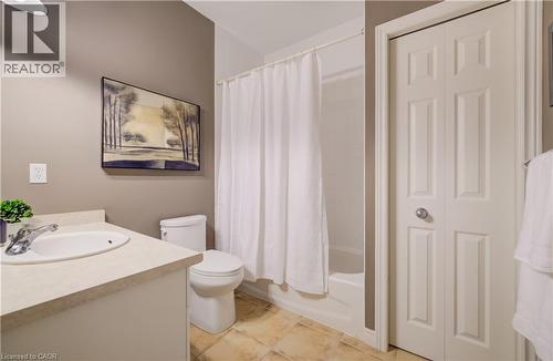 560 Springwater Drive, Waterloo, ON - Indoor Photo Showing Bathroom