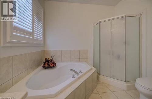 560 Springwater Drive, Waterloo, ON - Indoor Photo Showing Bathroom