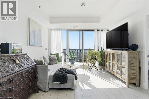 3210 Dakota Common Unit# A814, Burlington, ON - Indoor