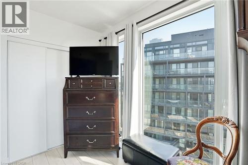 3210 Dakota Common Unit# A814, Burlington, ON - Indoor