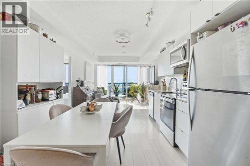 3210 Dakota Common Unit# A814, Burlington, ON - Indoor