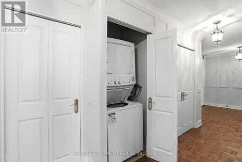 606 - 222 Jackson Street W, Hamilton, ON - Indoor Photo Showing Laundry Room