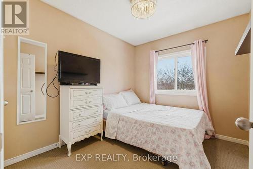 88 - 750 Lawrence Street, Cambridge, ON - Indoor Photo Showing Bedroom