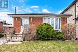 24 BERAN DRIVE Toronto, ON M1G 1G1
