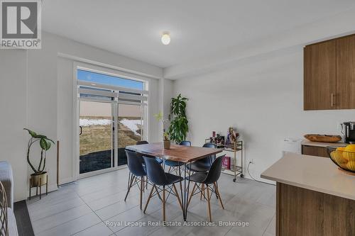 1386 Davis Loop, Innisfil, ON - Indoor Photo Showing Dining Room