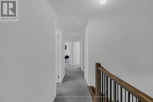 1386 Davis Loop, Innisfil, ON - Indoor Photo Showing Other Room