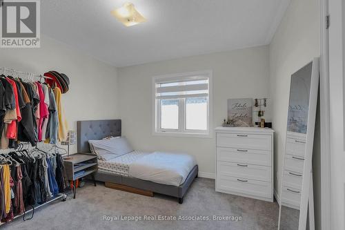 1386 Davis Loop, Innisfil, ON - Indoor Photo Showing Bedroom