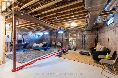 1386 Davis Loop, Innisfil, ON - Indoor Photo Showing Basement